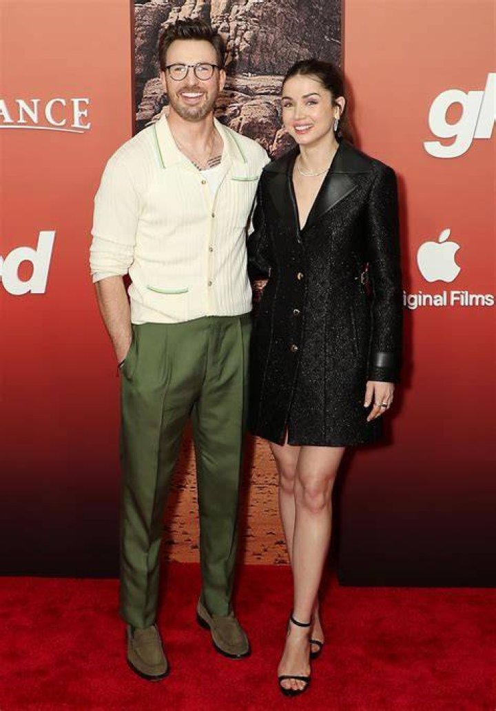 Ana De Armas Height Demystified
