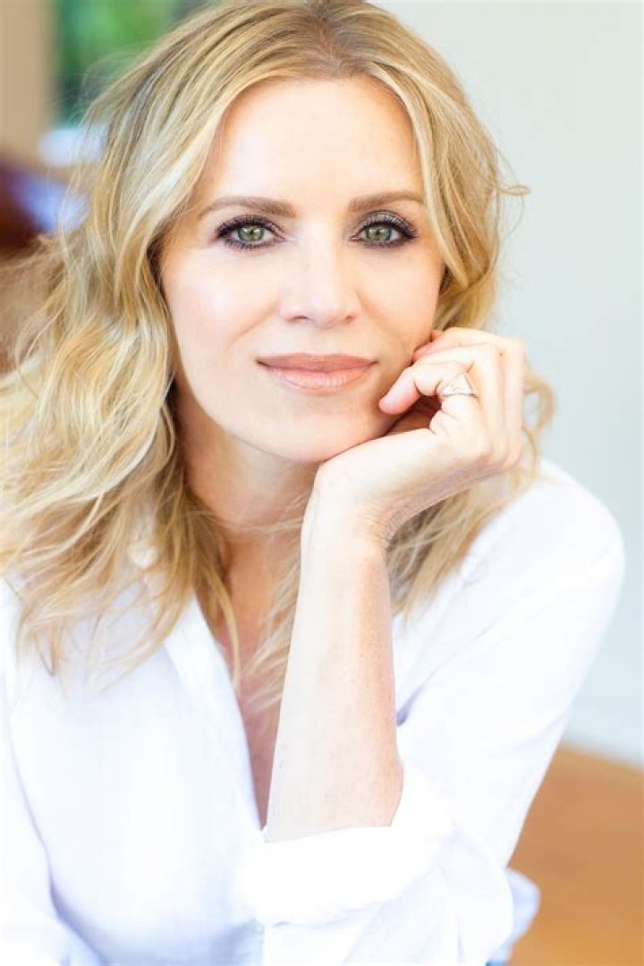 Kim Dickens Books First PostFear the Walking Dead Role in Showtime