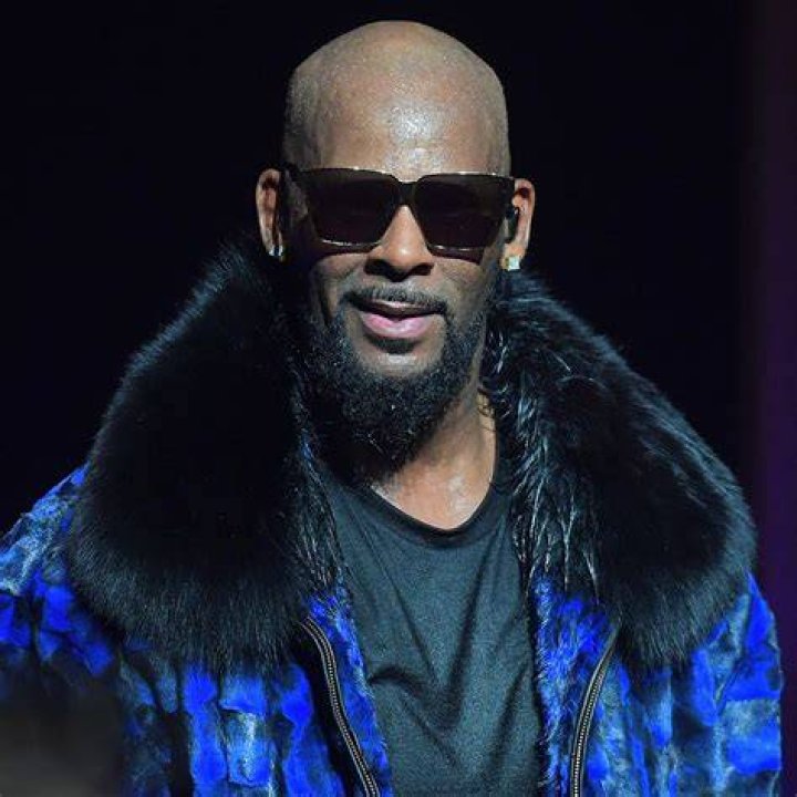R. Kelly's Former Girlfriend Azriel Clary Reunites with Family