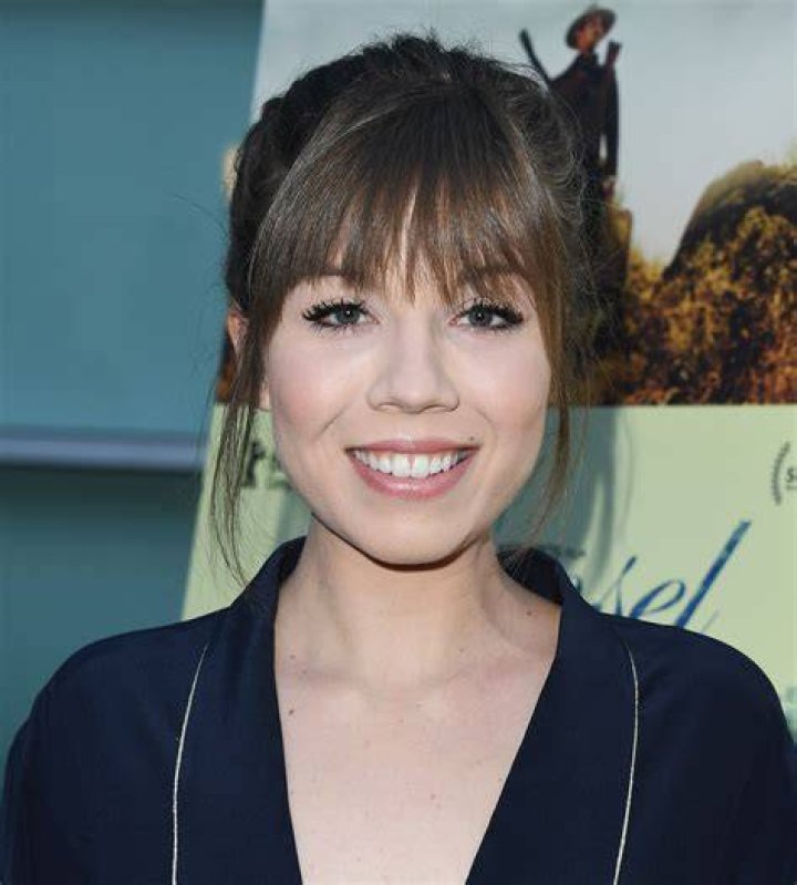 Unveiling Jennette McCurdy's Hawaiian Getaway: Exclusive Insights From TMZ