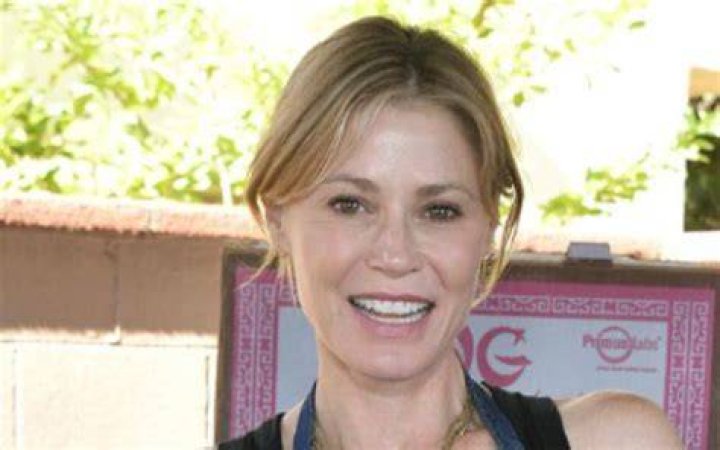 Unveiling The Net Worth Secrets Of Sports Broadcasting Star Kris Kelly